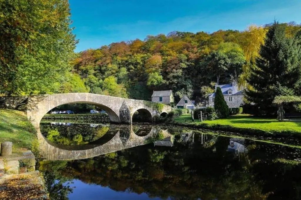 Maison Pres De La Rance Dans Un Village Taden Holiday home