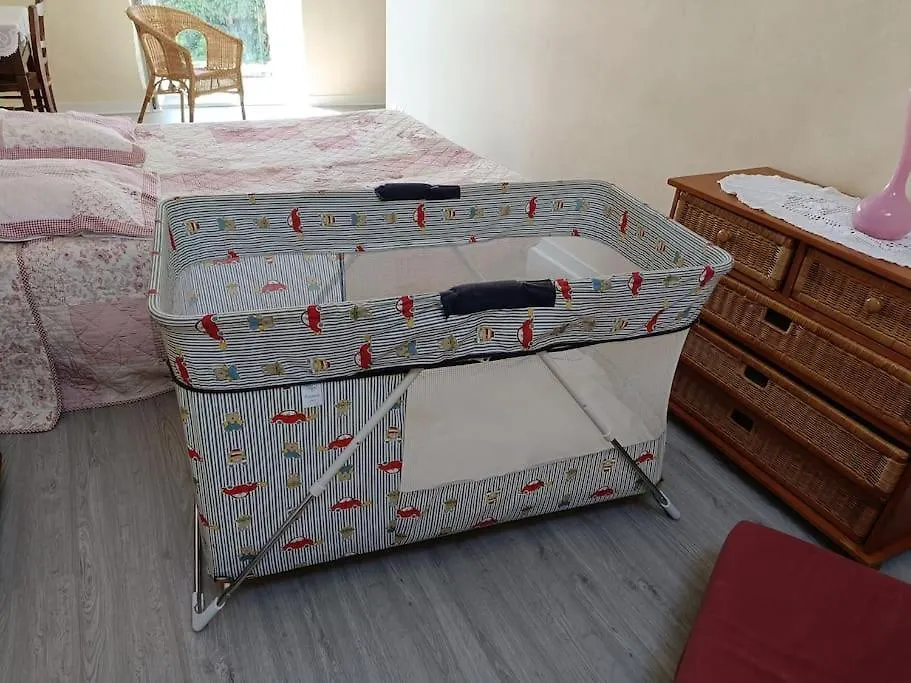 Maison Pres De La Rance Dans Un Village Taden
