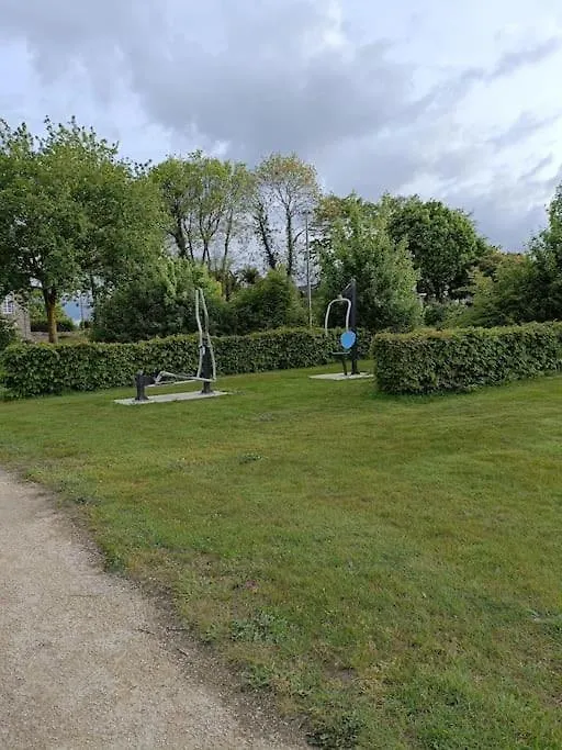 Holiday home Maison Pres De La Rance Dans Un Village Taden France